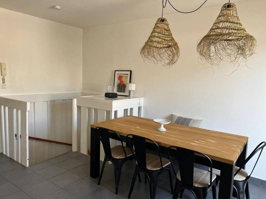 Superbe Appartement Avec Parking Ла Рошел Екстериор снимка