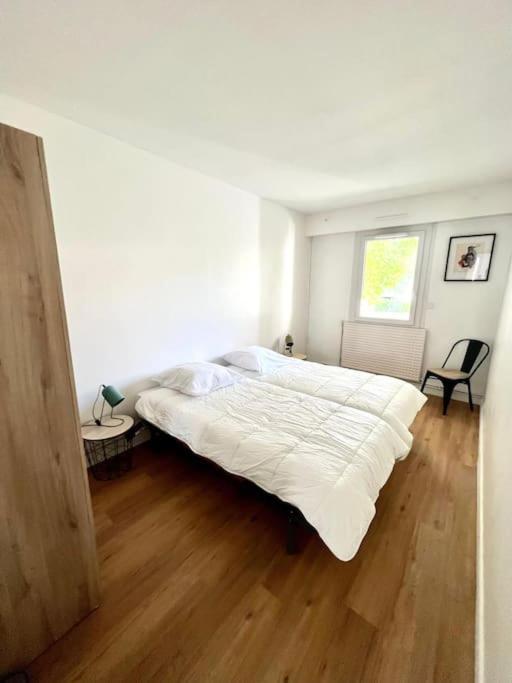 Superbe Appartement Avec Parking Ла Рошел Екстериор снимка