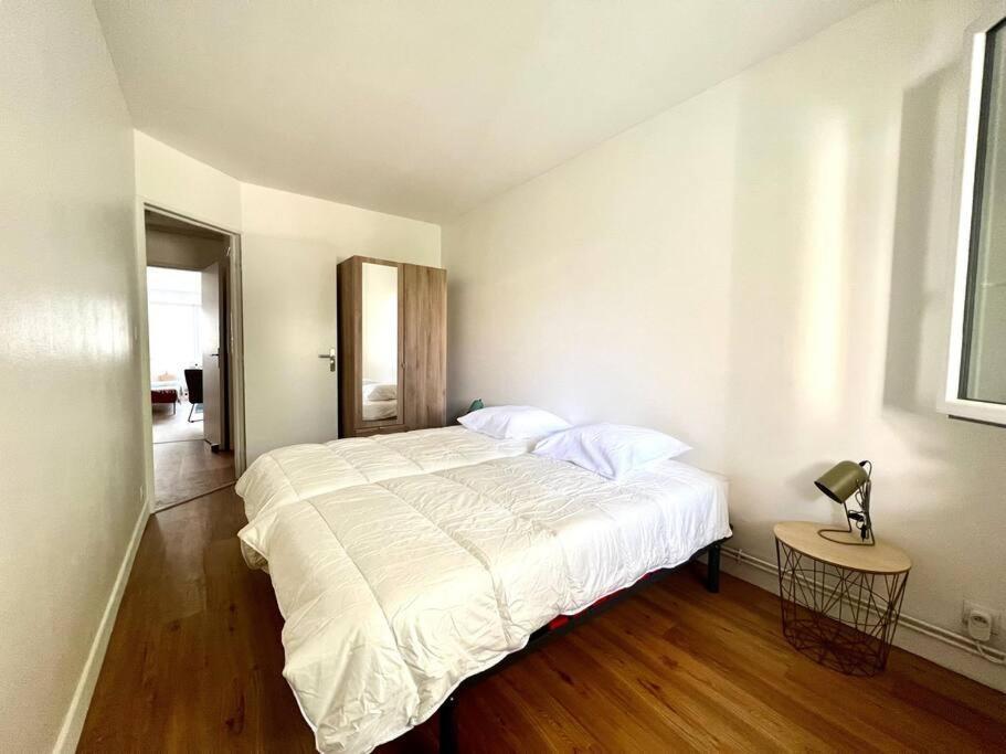 Superbe Appartement Avec Parking Ла Рошел Екстериор снимка